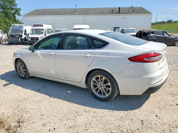 3FA6P0HD0LR257067 2020 FORD FUSION - Image 2