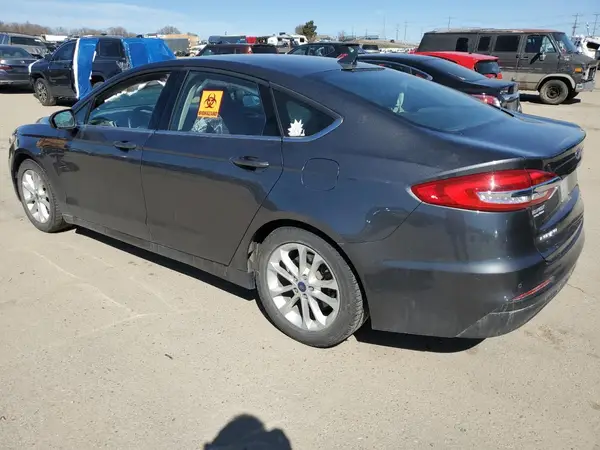 3FA6P0HD0LR258137 2020 FORD FUSION - Image 2