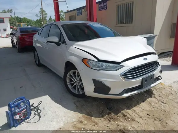 3FA6P0HD0LR264147 2020 FORD FUSION - Image 1