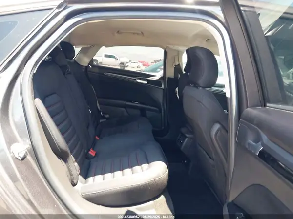 3FA6P0HD1GR114201 2016 FORD FUSION - Image 8