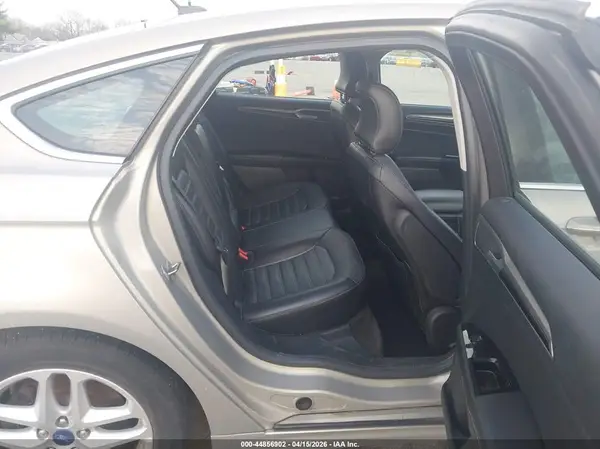 3FA6P0HD1GR135095 2016 FORD FUSION - Image 8