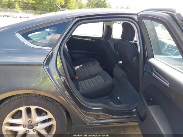 3FA6P0HD1GR205095 2016 FORD FUSION - Image 8