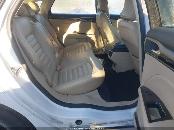 3FA6P0HD1GR284736 2016 FORD FUSION - Image 8