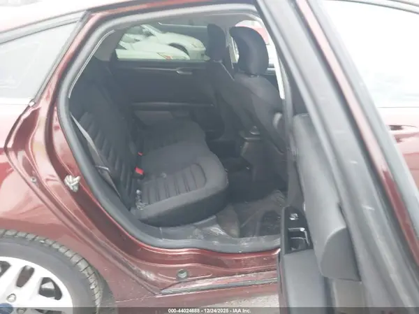 3FA6P0HD1GR319615 2016 FORD FUSION - Image 8