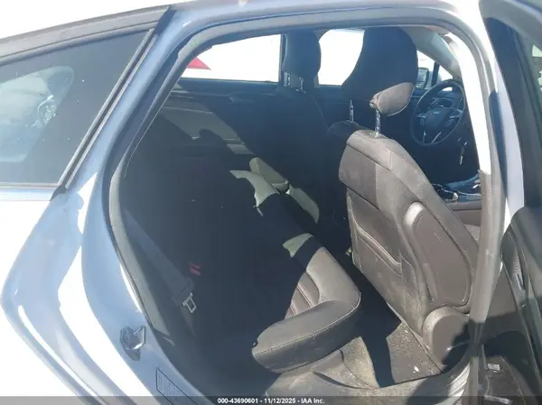 3FA6P0HD1GR390247 2016 FORD FUSION - Image 8