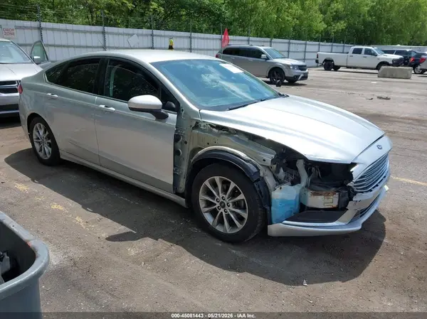 3FA6P0HD1HR126382 2017 FORD FUSION - Image 1