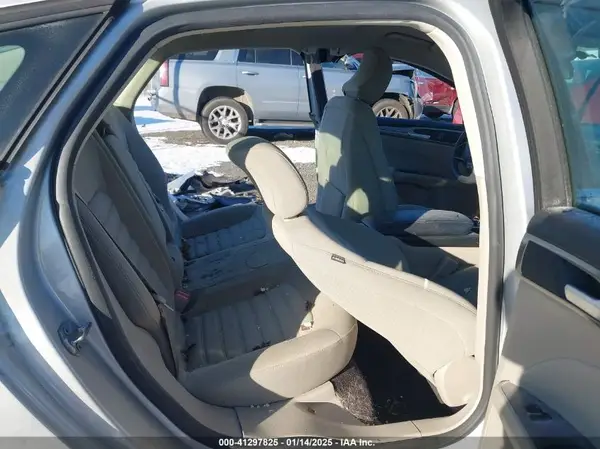 3FA6P0HD1HR126477 2017 FORD FUSION - Image 8