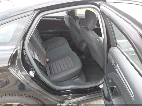 3FA6P0HD1HR154019 2017 FORD FUSION - Image 8