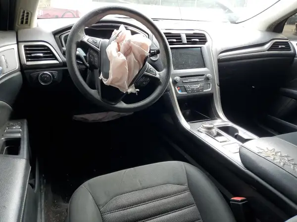 3FA6P0HD1HR175100 2017 FORD FUSION - Image 8