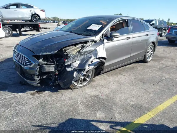 3FA6P0HD1HR188879 2017 FORD FUSION - Image 2