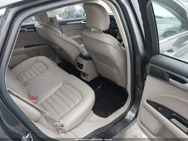 3FA6P0HD1HR198781 2017 FORD FUSION - Image 8