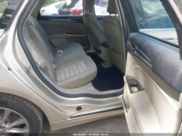3FA6P0HD1HR212646 2017 FORD FUSION - Image 8