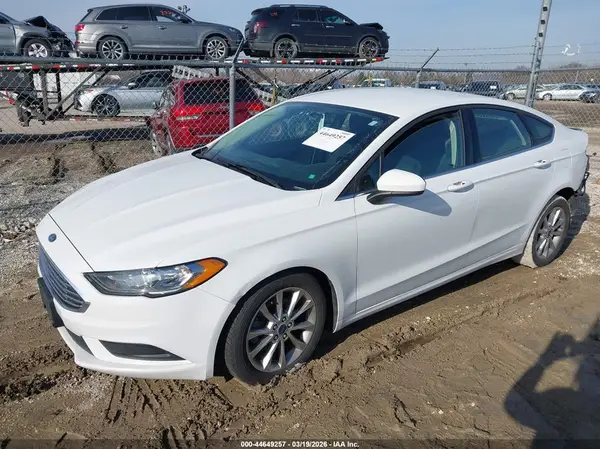 3FA6P0HD1HR241323 2017 FORD FUSION - Image 2