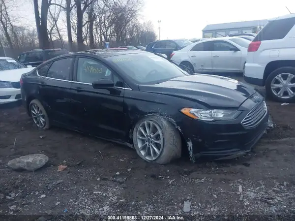 3FA6P0HD1HR256808 2017 FORD FUSION - Image 1