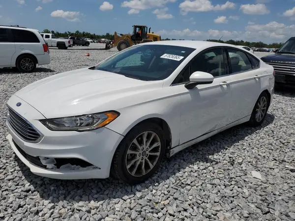 3FA6P0HD1HR270563 2017 FORD FUSION - Image 1
