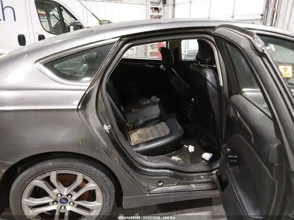 3FA6P0HD1HR275178 2017 FORD FUSION - Image 8