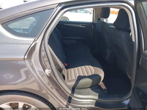 3FA6P0HD1HR276069 2017 FORD FUSION - Image 8