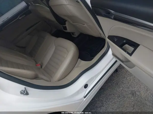 3FA6P0HD1HR294474 2017 FORD FUSION - Image 8