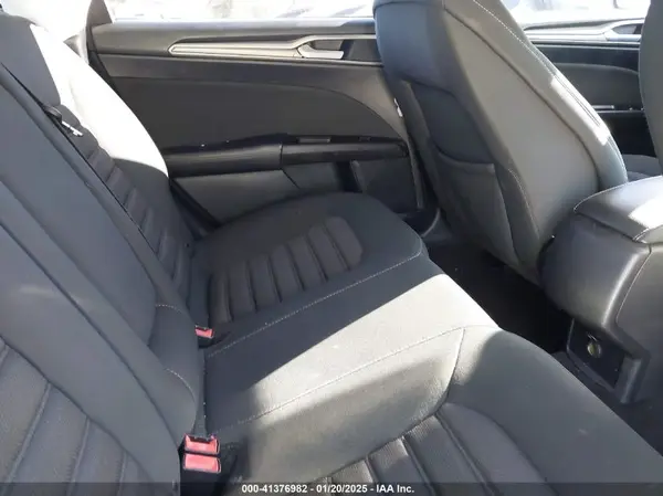3FA6P0HD1HR298489 2017 FORD FUSION - Image 8