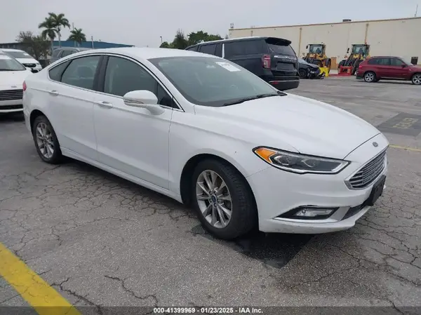 3FA6P0HD1HR317302 2017 FORD FUSION - Image 1