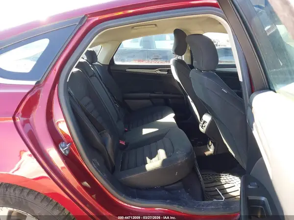 3FA6P0HD1HR332057 2017 FORD FUSION - Image 8