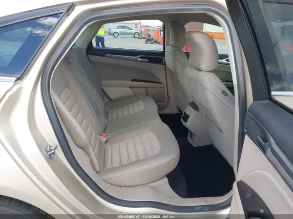 3FA6P0HD1HR335301 2017 FORD FUSION - Image 8