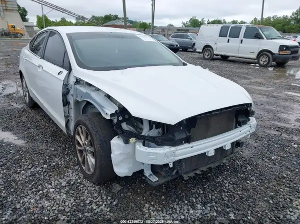 3FA6P0HD1HR353099 2017 FORD FUSION - Image 1