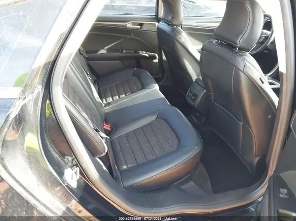3FA6P0HD1HR391819 2017 FORD FUSION - Image 8