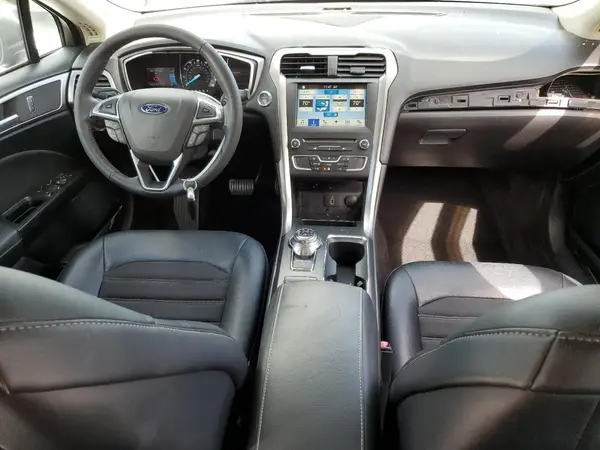 3FA6P0HD1HR402981 2017 FORD FUSION - Image 8