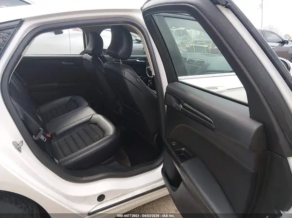 3FA6P0HD1JR175409 2018 FORD FUSION - Image 8
