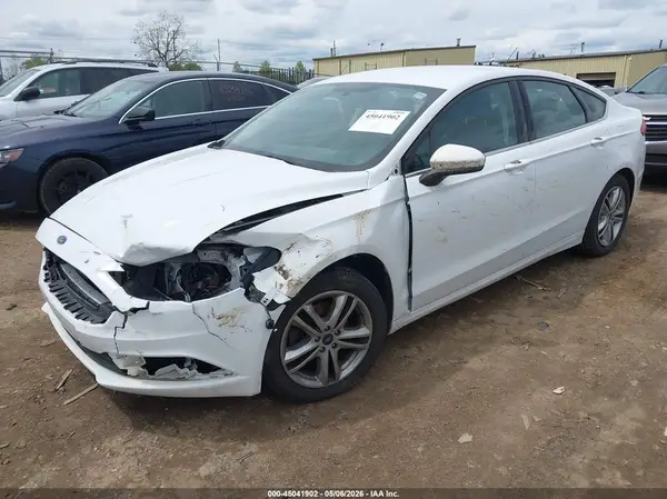 3FA6P0HD1JR176074 2018 FORD FUSION - Image 2