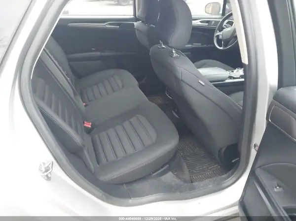 3FA6P0HD1JR183882 2018 FORD FUSION - Image 8