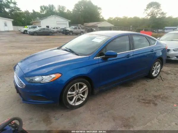 3FA6P0HD1JR186717 2018 FORD FUSION - Image 2