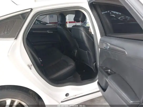3FA6P0HD1JR210501 2018 FORD FUSION - Image 8