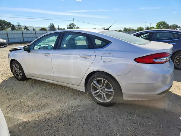 3FA6P0HD1JR214063 2018 FORD FUSION - Image 2