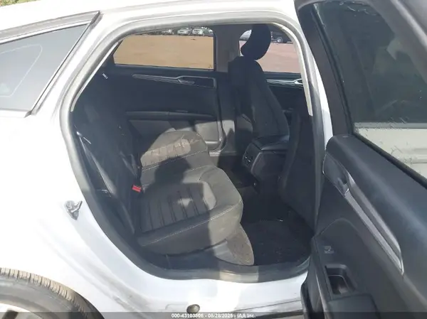 3FA6P0HD1JR224205 2018 FORD FUSION - Image 8