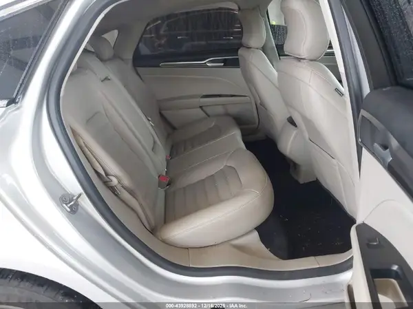 3FA6P0HD1JR227105 2018 FORD FUSION - Image 8