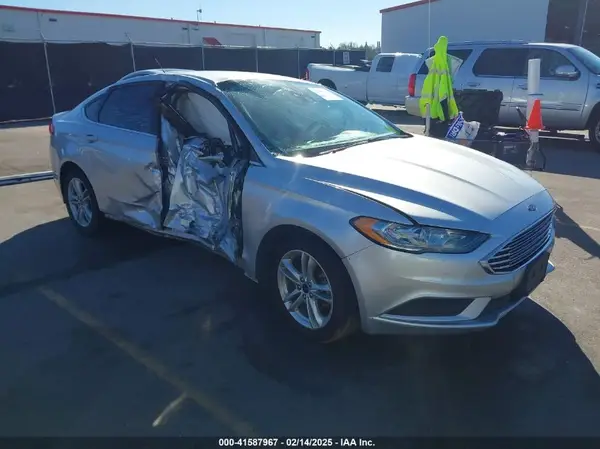 3FA6P0HD1JR227721 2018 FORD FUSION - Image 1