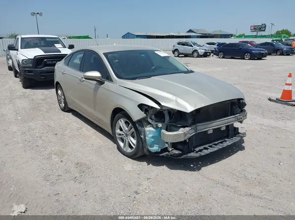 3FA6P0HD1JR231817 2018 FORD FUSION - Image 1