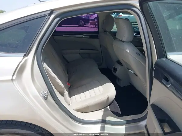 3FA6P0HD1JR231817 2018 FORD FUSION - Image 8