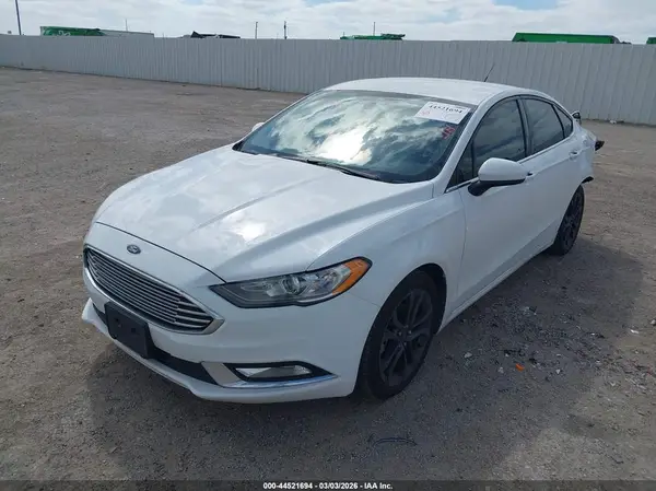 3FA6P0HD1JR252585 2018 FORD FUSION - Image 2