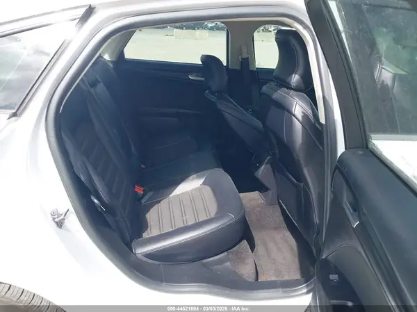 3FA6P0HD1JR252585 2018 FORD FUSION - Image 8