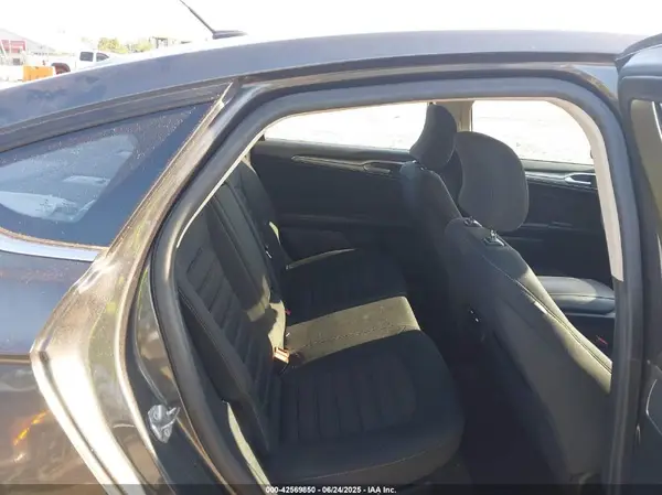 3FA6P0HD1JR266146 2018 FORD FUSION - Image 8