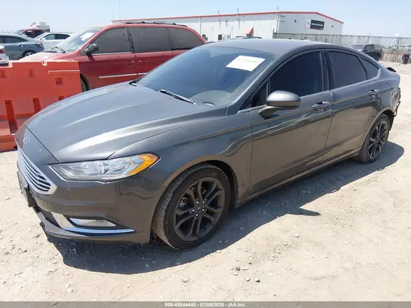 3FA6P0HD1JR268026 2018 FORD FUSION - Image 2