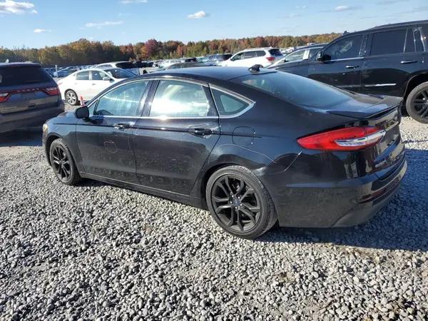3FA6P0HD1KR101778 2019 FORD FUSION - Image 2