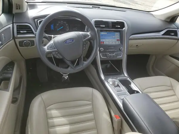 3FA6P0HD1KR112019 2019 FORD FUSION - Image 8