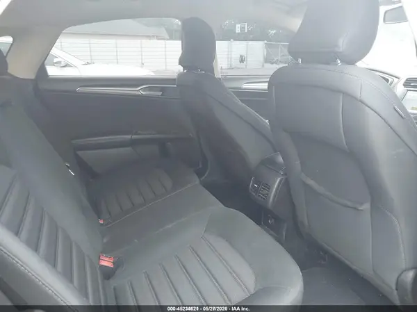 3FA6P0HD1KR128561 2019 FORD FUSION - Image 8