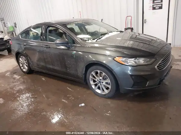 3FA6P0HD1KR134313 2019 FORD FUSION - Image 1
