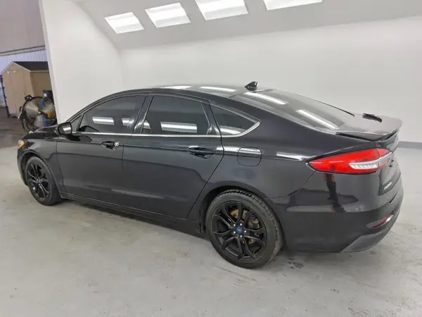 3FA6P0HD1KR134862 2019 FORD FUSION - Image 2