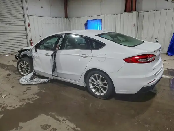 3FA6P0HD1KR145828 2019 FORD FUSION - Image 2